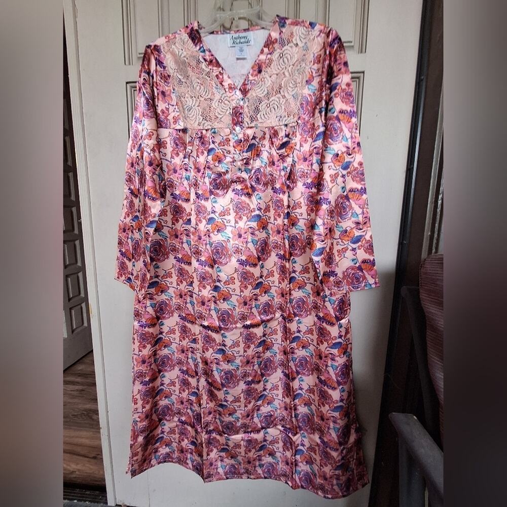 Anthony Richards Nighty SzM New Pink Floral Print Lace Yoke Embellishment Button